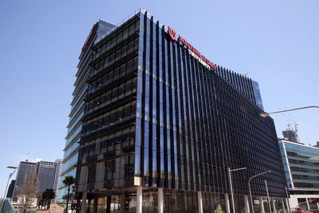 1 PSQ building with Western Sydney University logo