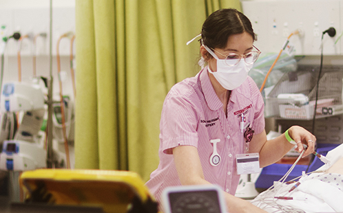Student in the Nursing Lab at Parramatta