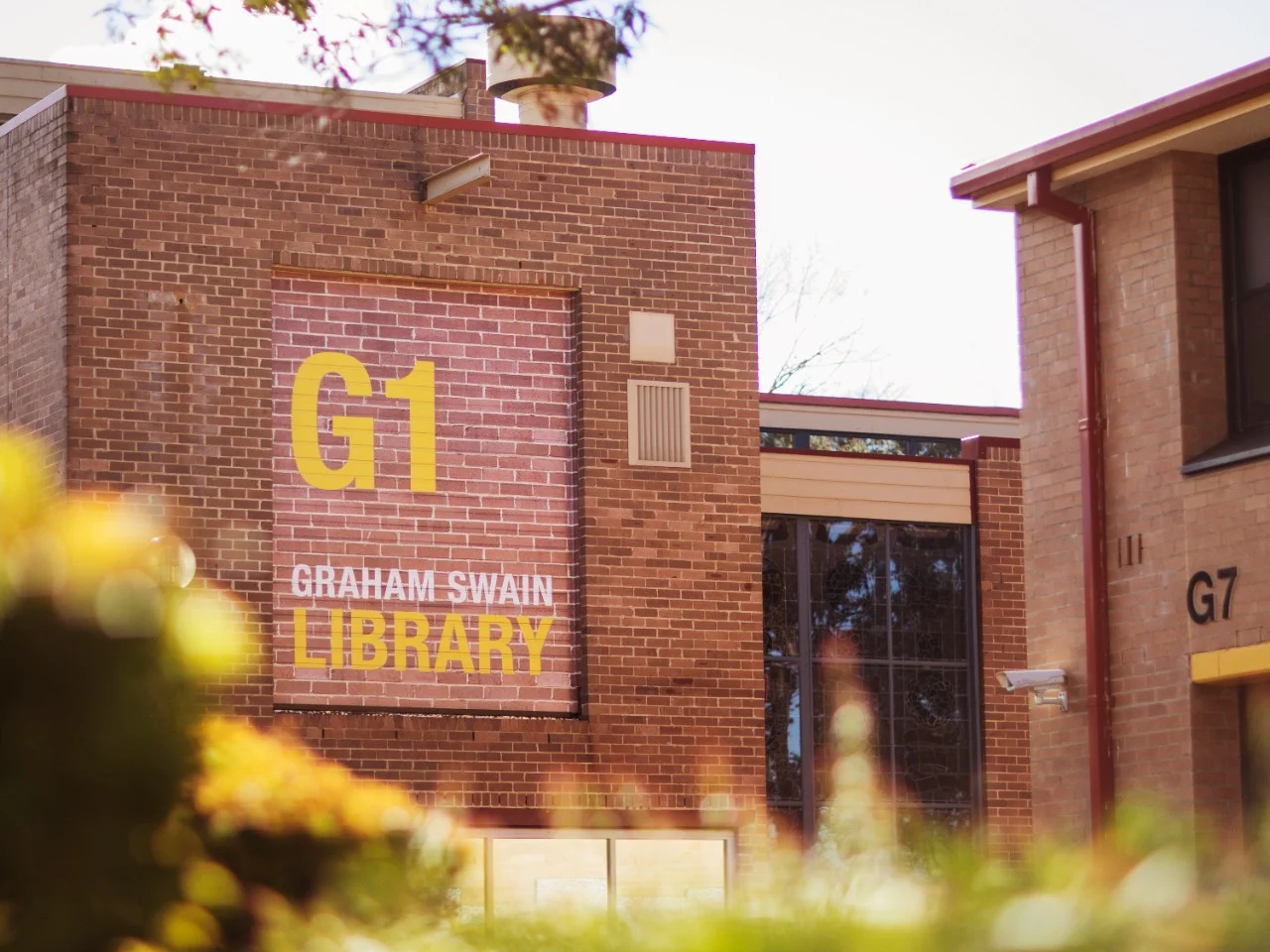 Located on our historic Hawkesbury Campus, our library offers collaborative and quiet study areas along with educated staff to provide students with a motivating learning environment.