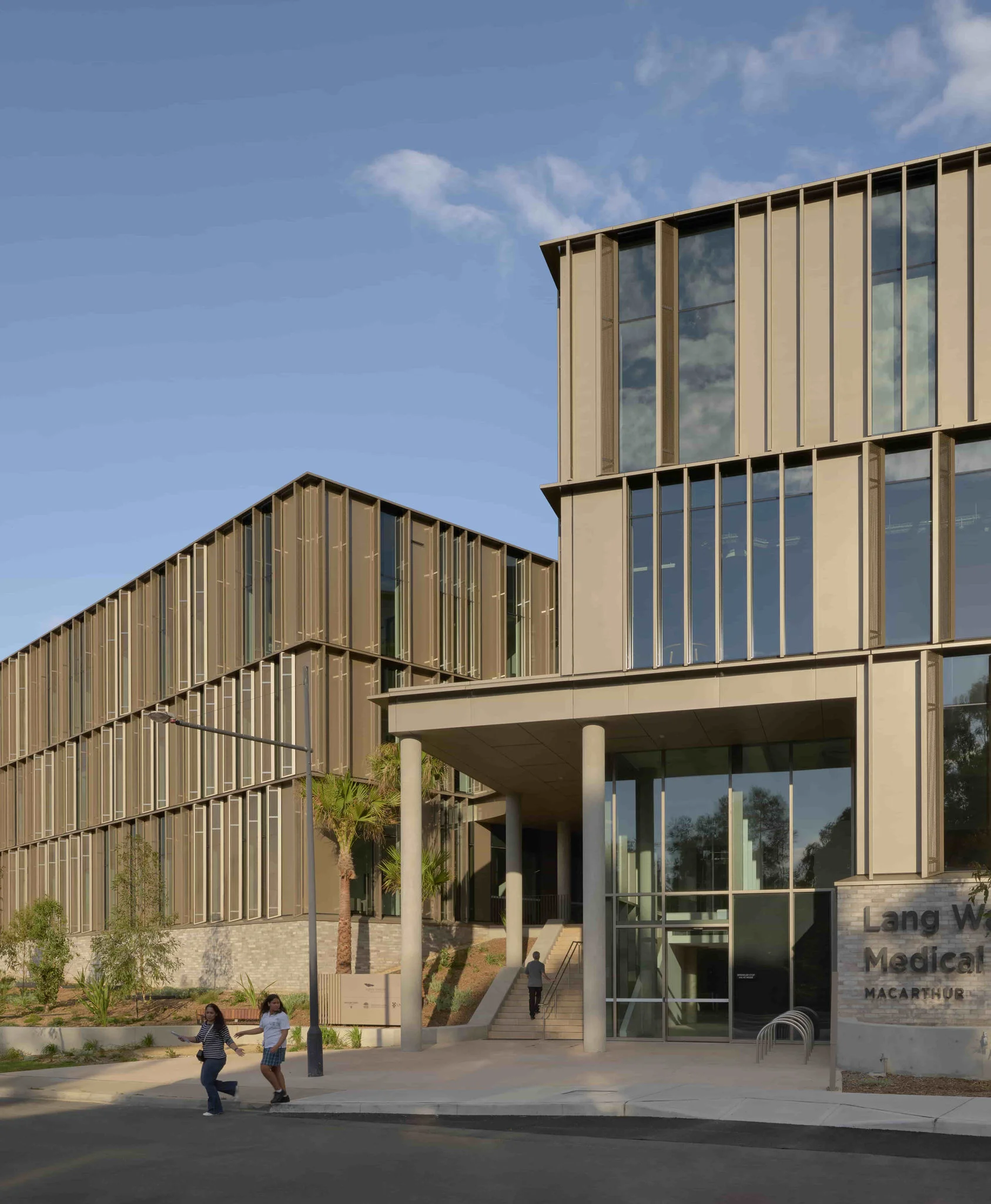 Lang Walker AO Medical Research Building