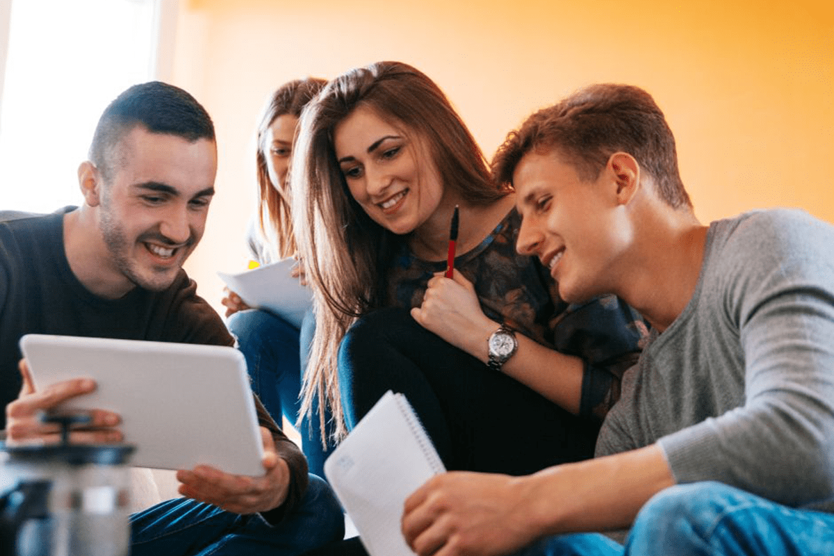 Speed Mentoring with School of Computer, Data and Mathematical Sciences - Kingswood
