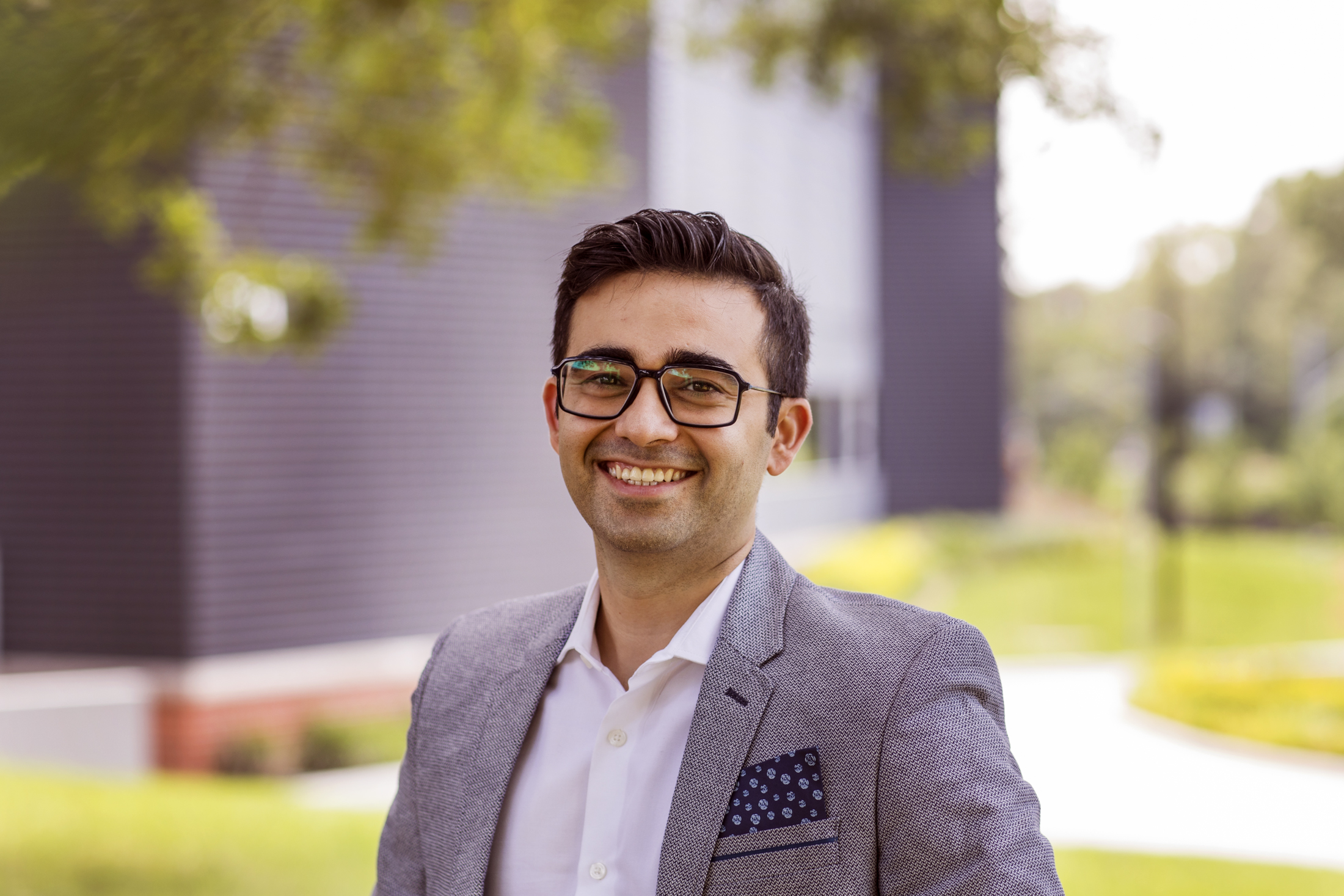 Dr Narendar Manohar - PhD candidate, School of Science and Health - NHMRC funded postgraduate scholarship - Dr Manohar is investigating the link between childhood diet, tooth decay and obesity. For his project he will be collaborating with Westmead Children's hospital, INGHAM Institute, Sydney Dental Hospital, Sydney Local Health District, South Western Sydney Local Health District, Western Sydney University, University of Sydney, The University of Adelaide, Curtin University of Technology, UNSW Australia, Australian Dental Research Foundation and the Oral Health Foundation.