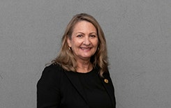 Ceremony 25 - Carmen Morgan