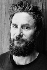 Headshot of Tim Karl.