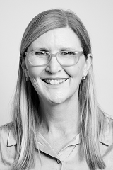 Headshot of Jane Graves.