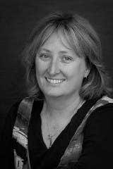 Headshot of Kath Peters.