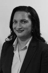 Headshot of Rona Pillay.