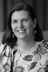 Headshot of Lyza Norton.