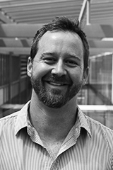 Headshot of Dan Waller.