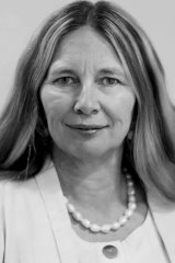 Headshot of Phillipa Hay.