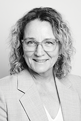 Headshot of Associate Professor Lise Mogensen.